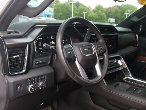 Used 2024 GMC Sierra 2500 Denali Ultimate w/ Max Trailering Package AWD/4WD image 18