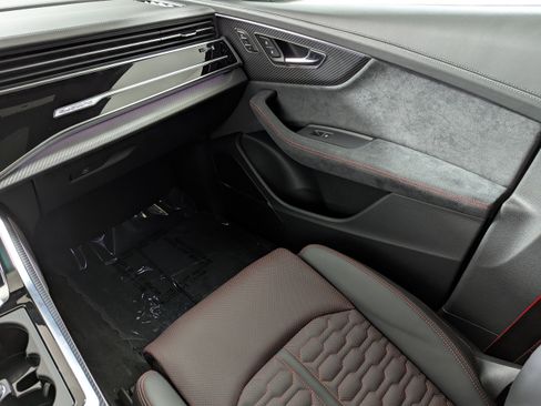 New 2026 Audi RS Q8 performance image 11