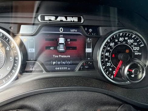 Used 2019 RAM 1500 Big Horn AWD/4WD image 17