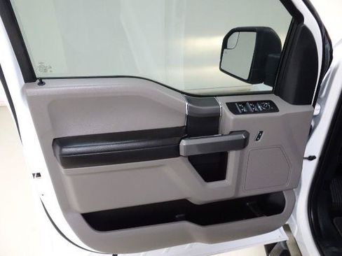Used 2018 Ford F150 XLT w/ Equipment Group 302A Luxury AWD/4WD image 24