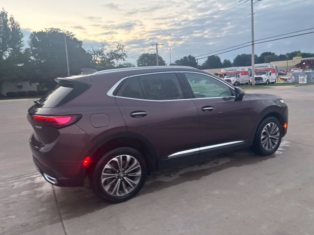 Used 2025 Buick Envision Preferred AWD/4WD image 8