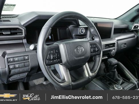 Used 2025 Toyota 4Runner SR5 RWD image 4