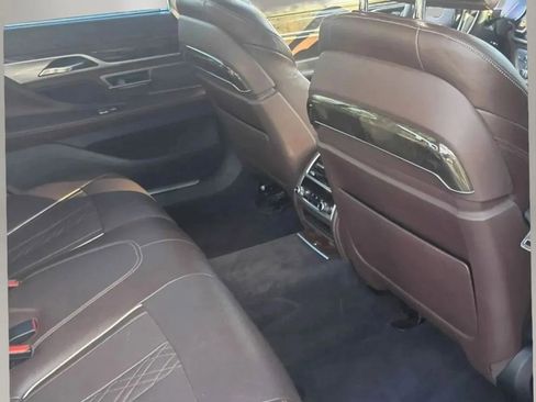 Used 2016 BMW 740i RWD image 36