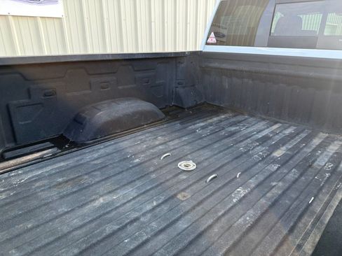 Used 2022 GMC Sierra 2500 AT4 w/ AT4 Premium Plus Package AWD/4WD image 8