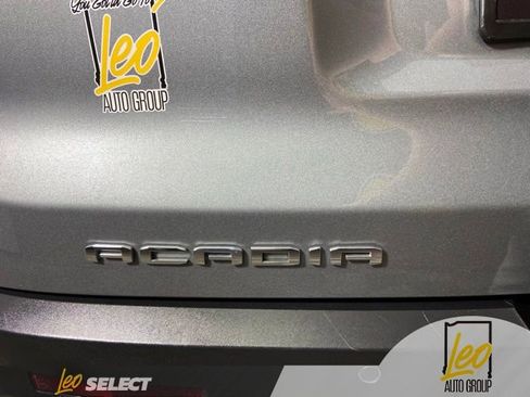 Used 2023 GMC Acadia AT4 w/ Technology Package AWD/4WD image 11