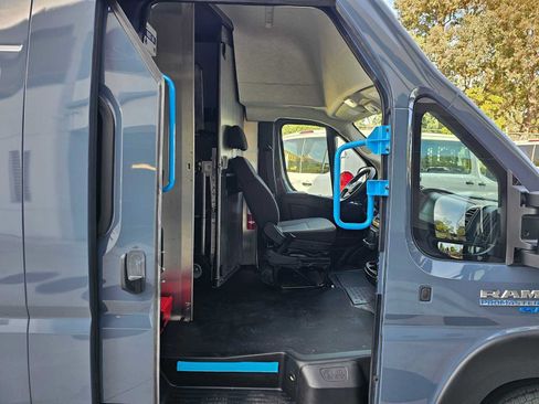 Used 2024 RAM ProMaster 3500 FWD image 10