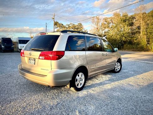 Used 2004 Toyota Sienna XLE image 4
