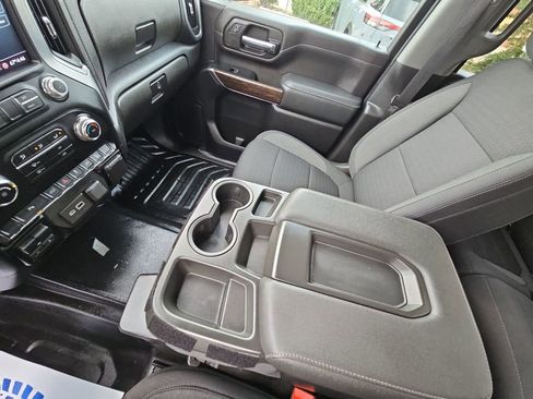 Used 2022 GMC Sierra 2500 SLE image 17