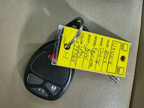 Used 2008 Chevrolet Equinox LT w/ LT Preferred Equipment Group FWD image 34