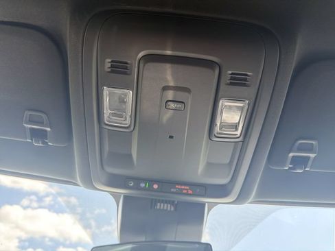 Used 2026 Chevrolet Tahoe LS RWD image 36