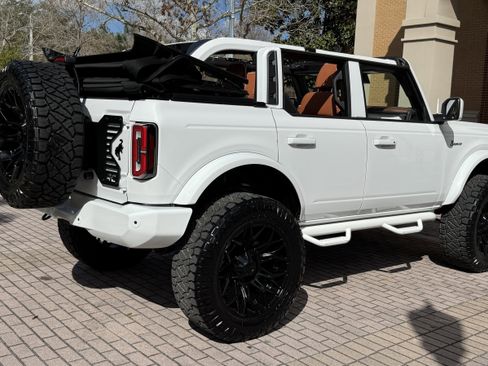 Used 2025 Ford Bronco Outer Banks AWD/4WD image 13