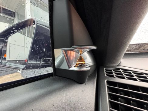 Used 2011 Mercedes-Benz S 600 image 30