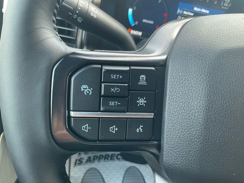 New 2026 Ford F250 Platinum AWD/4WD image 19