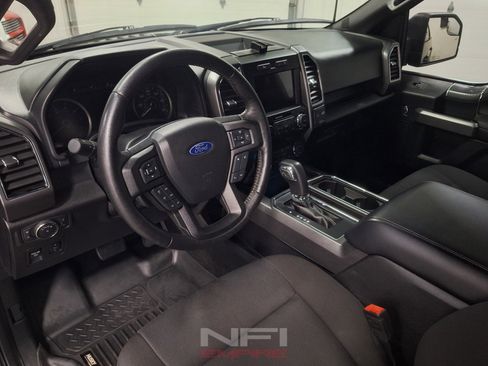 Used 2019 Ford F150 XLT w/ Equipment Group 302A Luxury AWD/4WD image 11