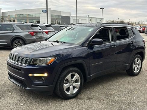 Used 2020 Jeep Compass Latitude image 2
