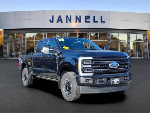 New 2026 Ford F250 Platinum w/ FX4 Off-Road Package image 2