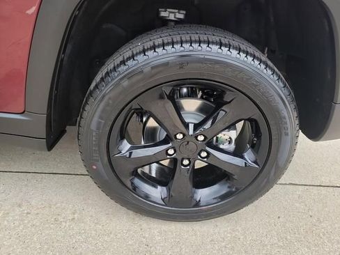 New 2026 Jeep Grand Cherokee Limited w/ Limited Altitude Package AWD/4WD image 12