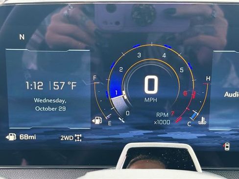 New 2026 Chevrolet Traverse Z71 w/ Enhanced Driving Package image 12