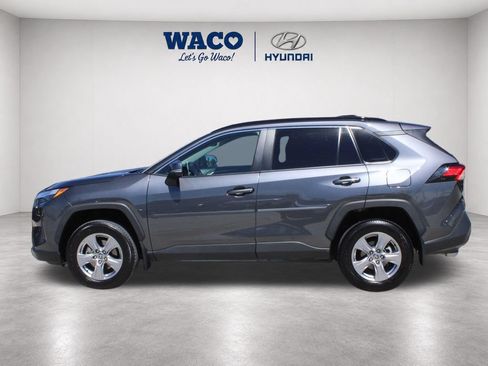 Used 2023 Toyota RAV4 XLE w/ Convenience Package FWD image 4