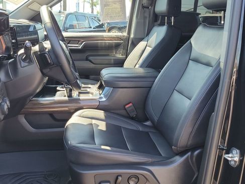 Used 2024 Chevrolet Silverado 1500 LT Trail Boss w/ LT Trail Boss Premium Package image 18