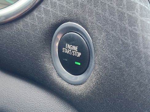 Used 2019 Chevrolet Malibu LT image 21