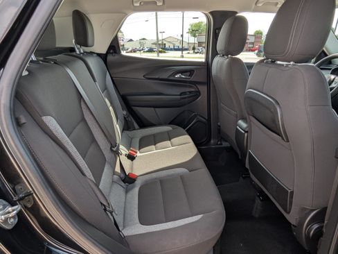 Used 2021 Chevrolet TrailBlazer LS AWD/4WD image 9