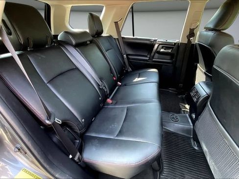 Used 2020 Toyota 4Runner TRD Off-Road Premium w/ Moonroof Package AWD/4WD image 27