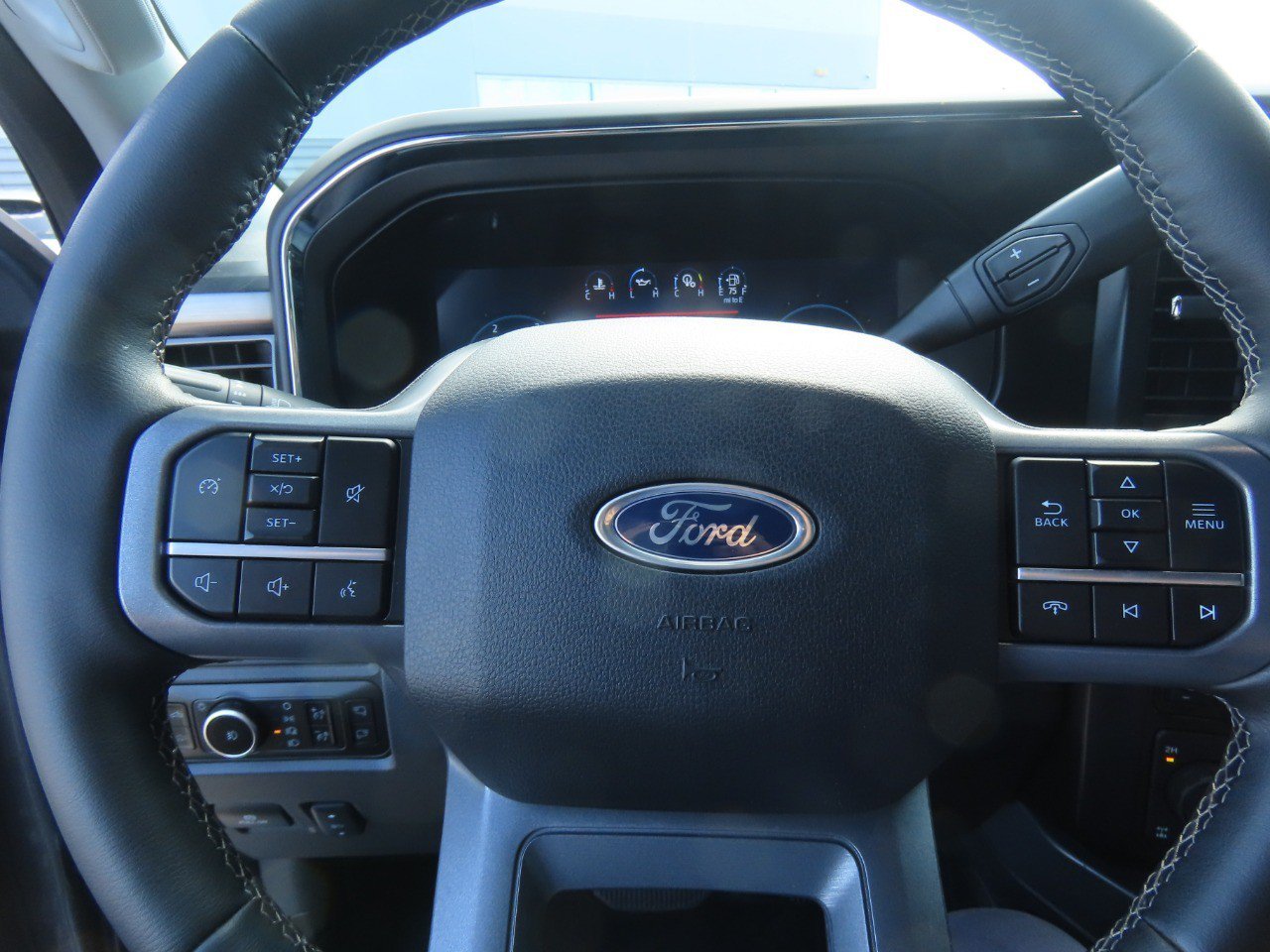 Certified 2025 Ford F250 Lariat w/ Chrome Package AWD/4WD image 26