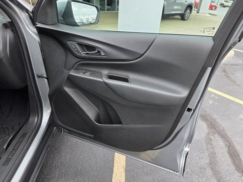 Used 2024 Chevrolet Equinox LT w/ LPO, Floor Liner Package FWD image 23