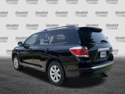 Used 2012 Toyota Highlander SE w/ Tow Pkg FWD image 8