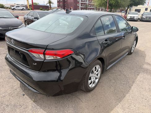 Used 2022 Toyota Corolla LE FWD image 5