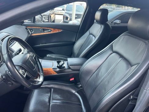 Used 2020 Lincoln Nautilus Reserve FWD image 8