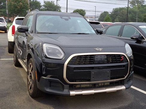 Used 2025 MINI Cooper Countryman S w/ Comfort Package Max AWD/4WD image 2