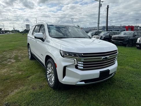 Used 2024 Chevrolet Tahoe High Country AWD/4WD image 15