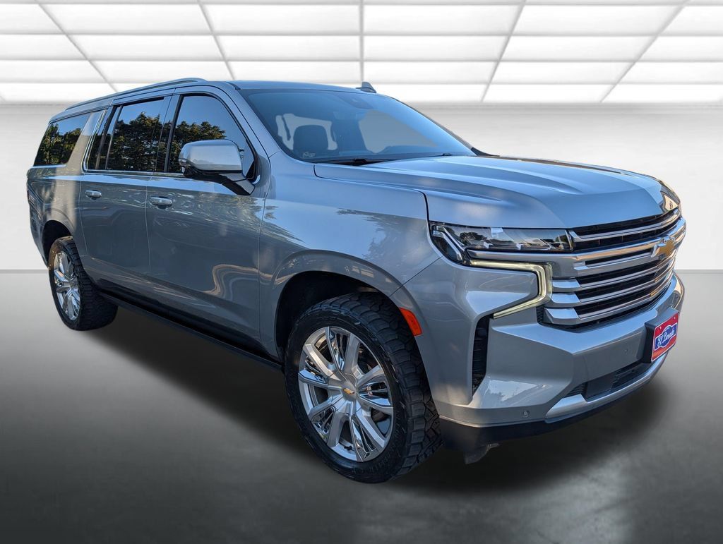 Used 2024 Chevrolet Suburban High Country AWD/4WD image 1