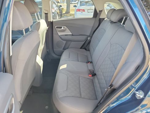 Certified 2021 Kia Niro LX image 16