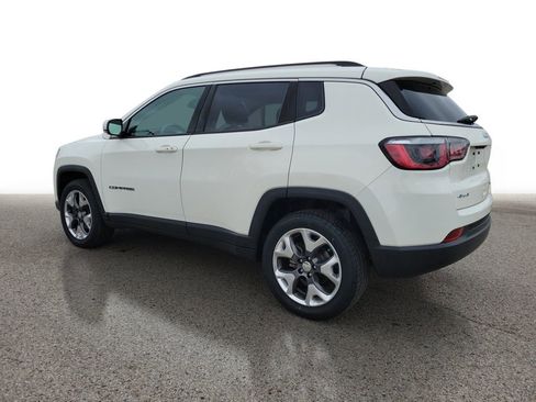 Used 2017 Jeep Compass Limited w/ Navigation Group AWD/4WD image 3