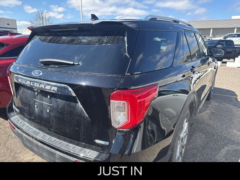 Used 2020 Ford Explorer Limited image 23