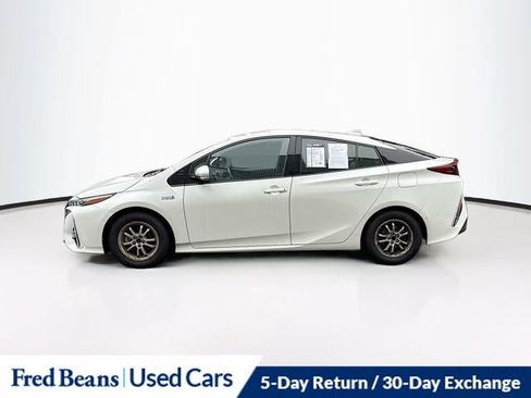Used 2017 Toyota Prius Prime Advanced FWD image 4