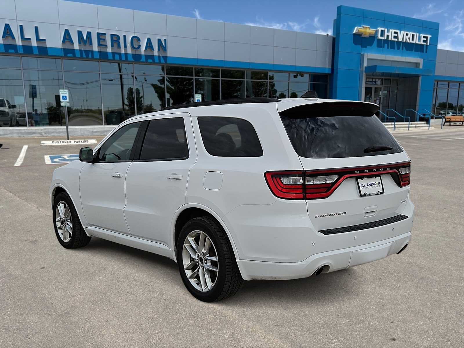 Used 2024 Dodge Durango GT RWD image 6