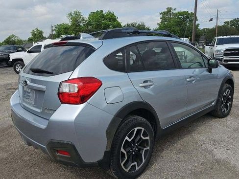 Used 2016 Subaru Crosstrek 2.0i Limited w/ Popular Package #2 AWD/4WD image 2