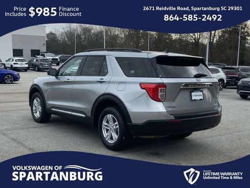 Used 2024 Ford Explorer XLT image 5
