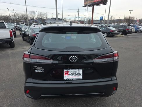 New 2026 Toyota Corolla Cross L image 5