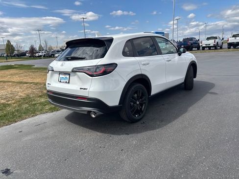 New 2026 Honda HR-V Sport image 3