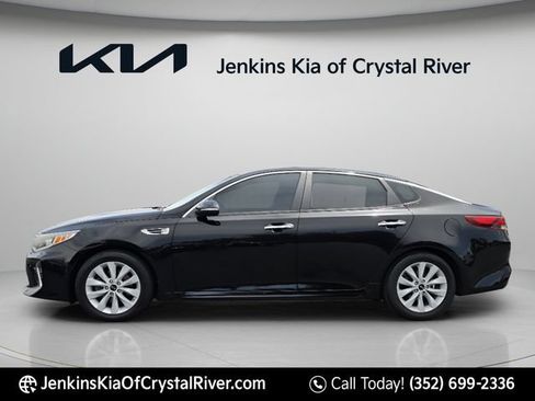 Used 2018 Kia Optima S FWD image 13