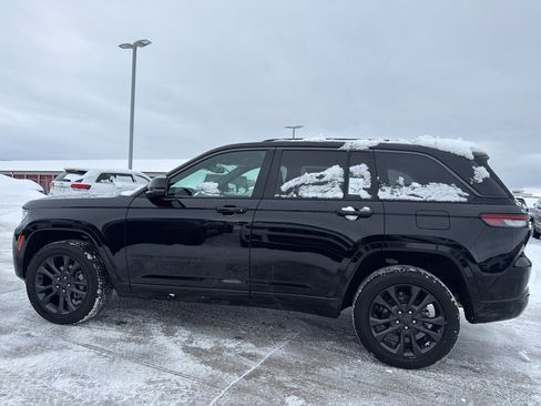 New 2026 Jeep Grand Cherokee Limited Reserve image 6