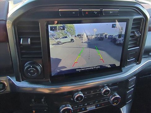 Used 2022 Ford F150 Lariat image 13