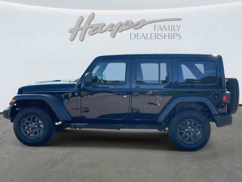 Used 2026 Jeep Wrangler Unlimited Sport AWD/4WD image 6