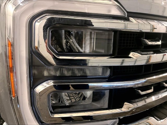 Used 2023 Ford F250 Lariat AWD/4WD image 27