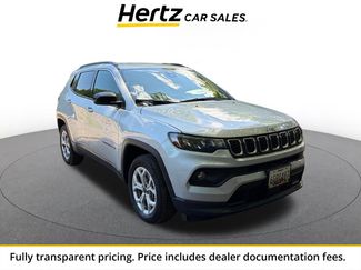Used 2025 Jeep Compass Latitude AWD/4WD video 1